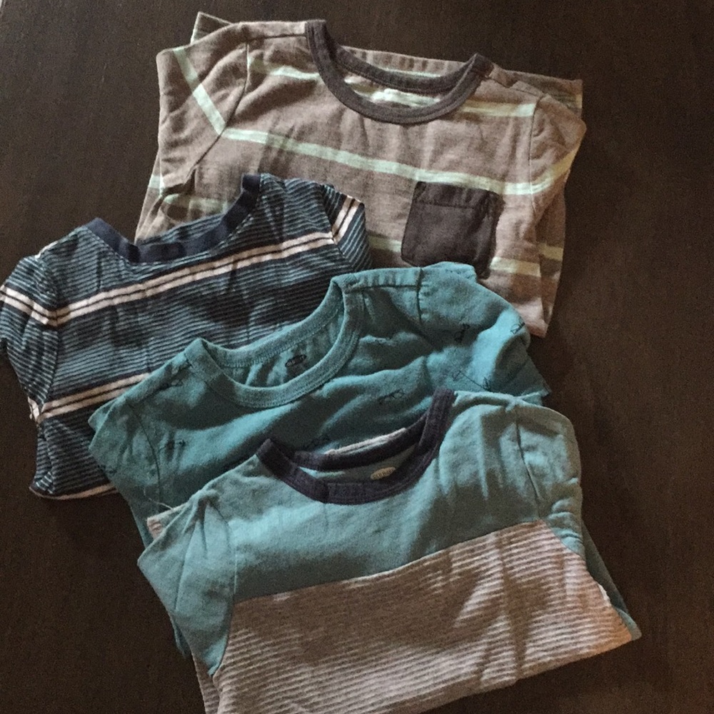 Lot of 4 Old Navy long sleeve shirts